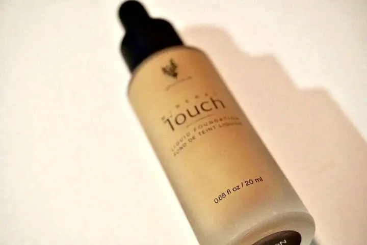 Younique Mineral Touch Liquid Foundation Review