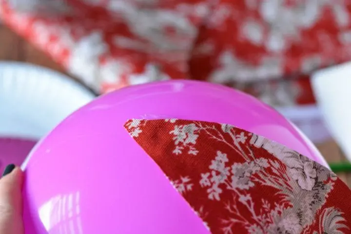Easy DIY Giant Fabric Ornaments #WaverlyInspirations #InAWaverlyWorld