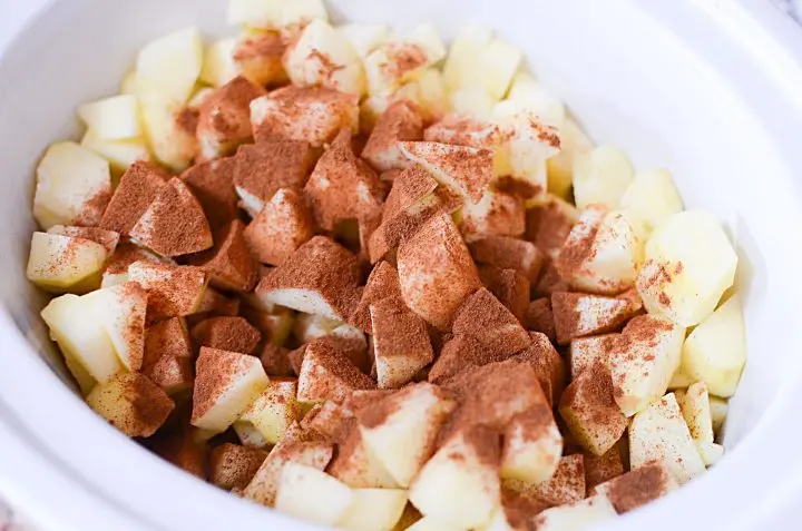 apples in crockpot with spices