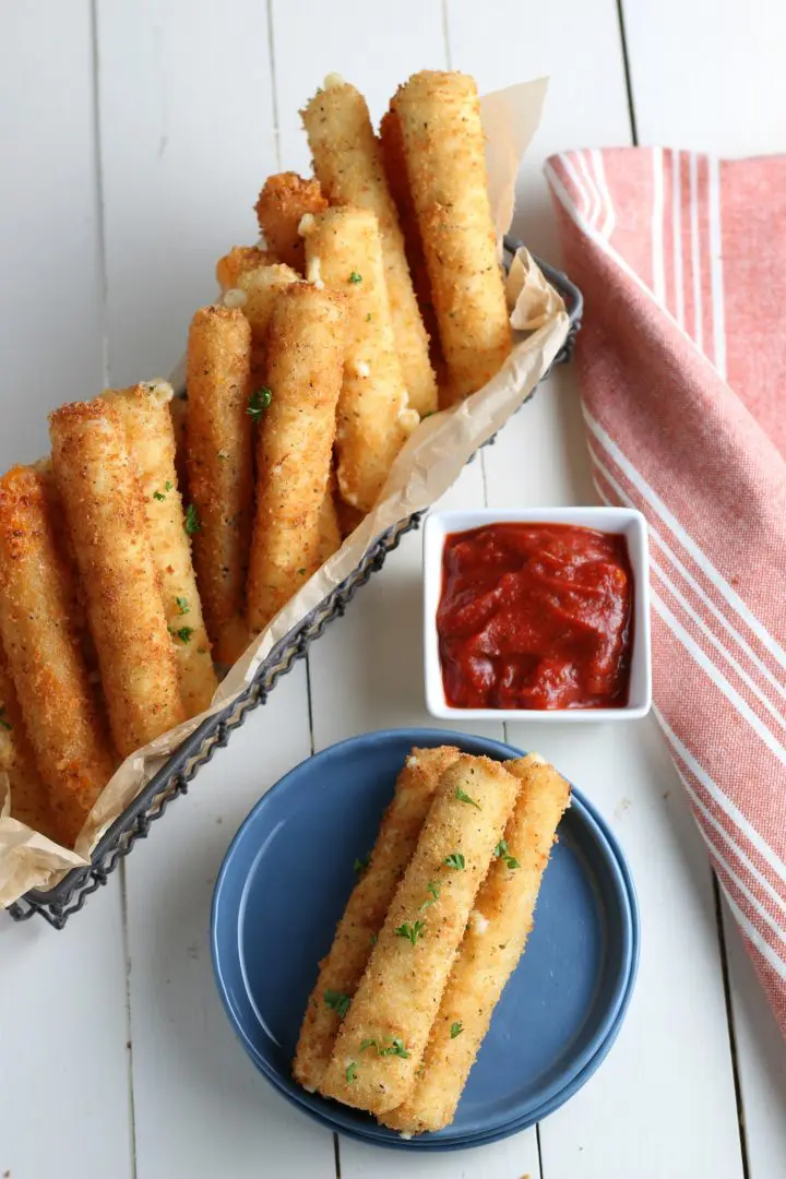 Best Dinner Party Appetizers Mozzarella Sticks with String Cheese