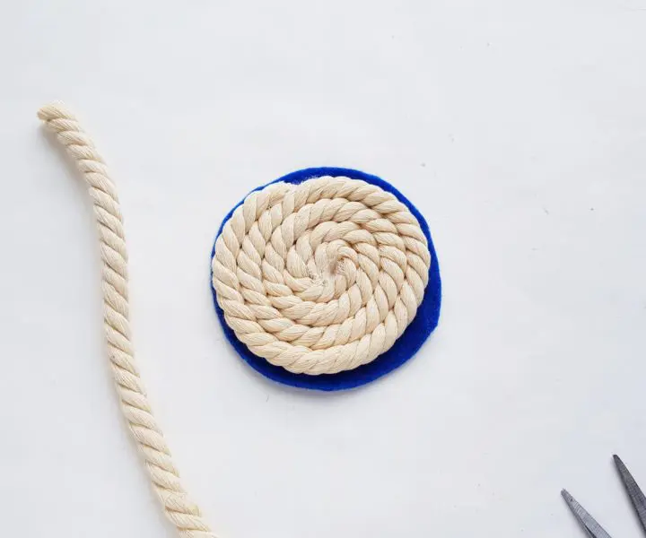 DIY Drink Coasters with Rope and Pompoms Step