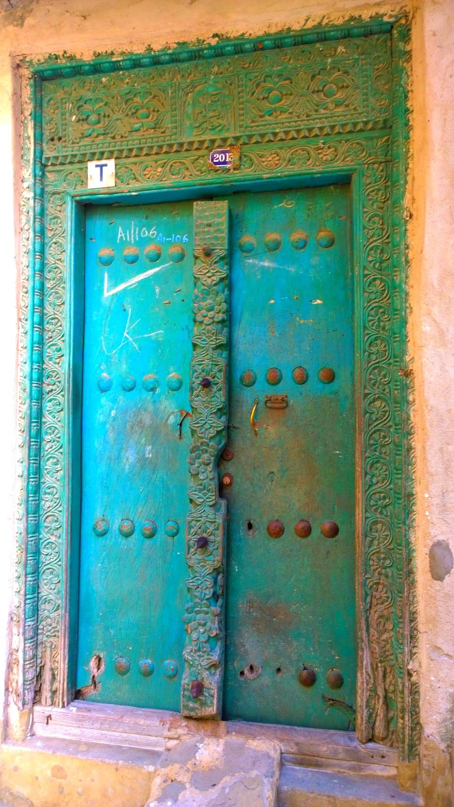 Doors of Zanzibar 12