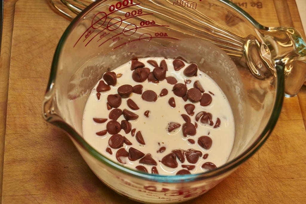 Simple & Easy No Bake Frozen Cherry Custard Pie Recipe