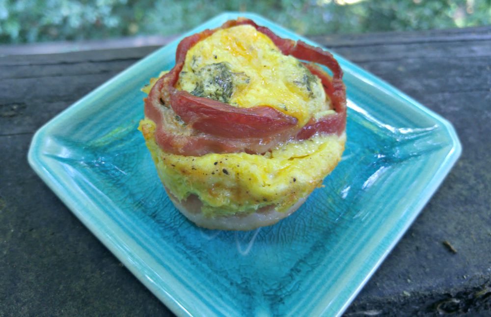 EASY BREAKFAST RECIPE: Bacon & Egg Cups