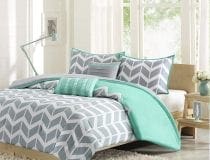 Beautiful Bedding Set on Amazon from Intelligent Design Nadia Comforter