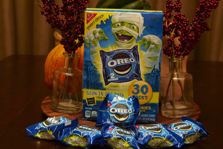 What’s in our Trick-or-Treat bag? OREO Glow-in-the-Dark 2-packs 