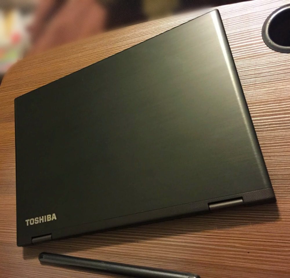 Toshiba Laptop 3