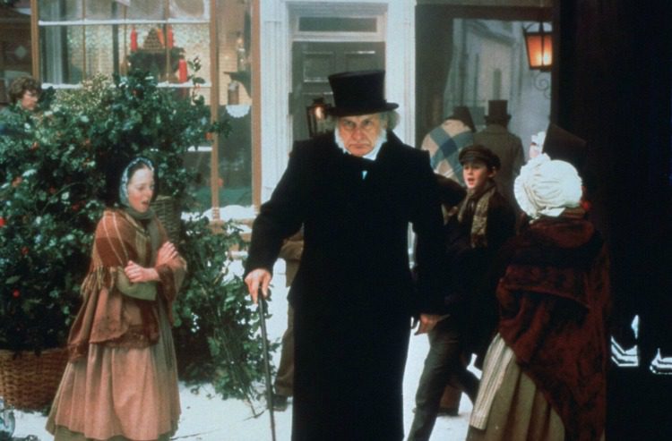 5 ways to build family memories during the holidays A Christmas Carol 