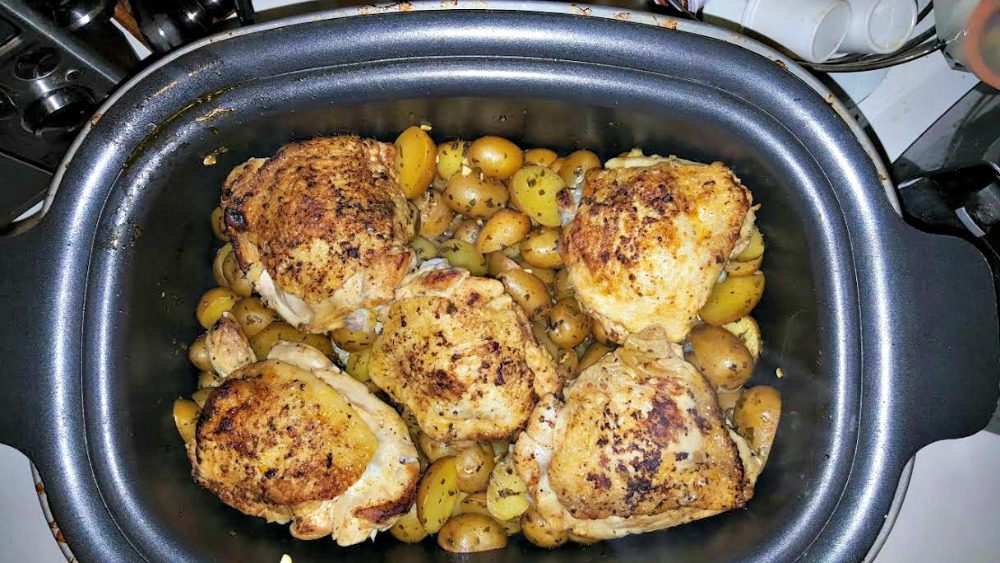 Slow Cooker Greek Chicken and Potatoes Recipe