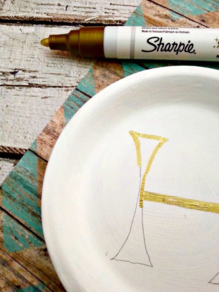 DIY Monogram Trinket Tray Sharpie Craft Project