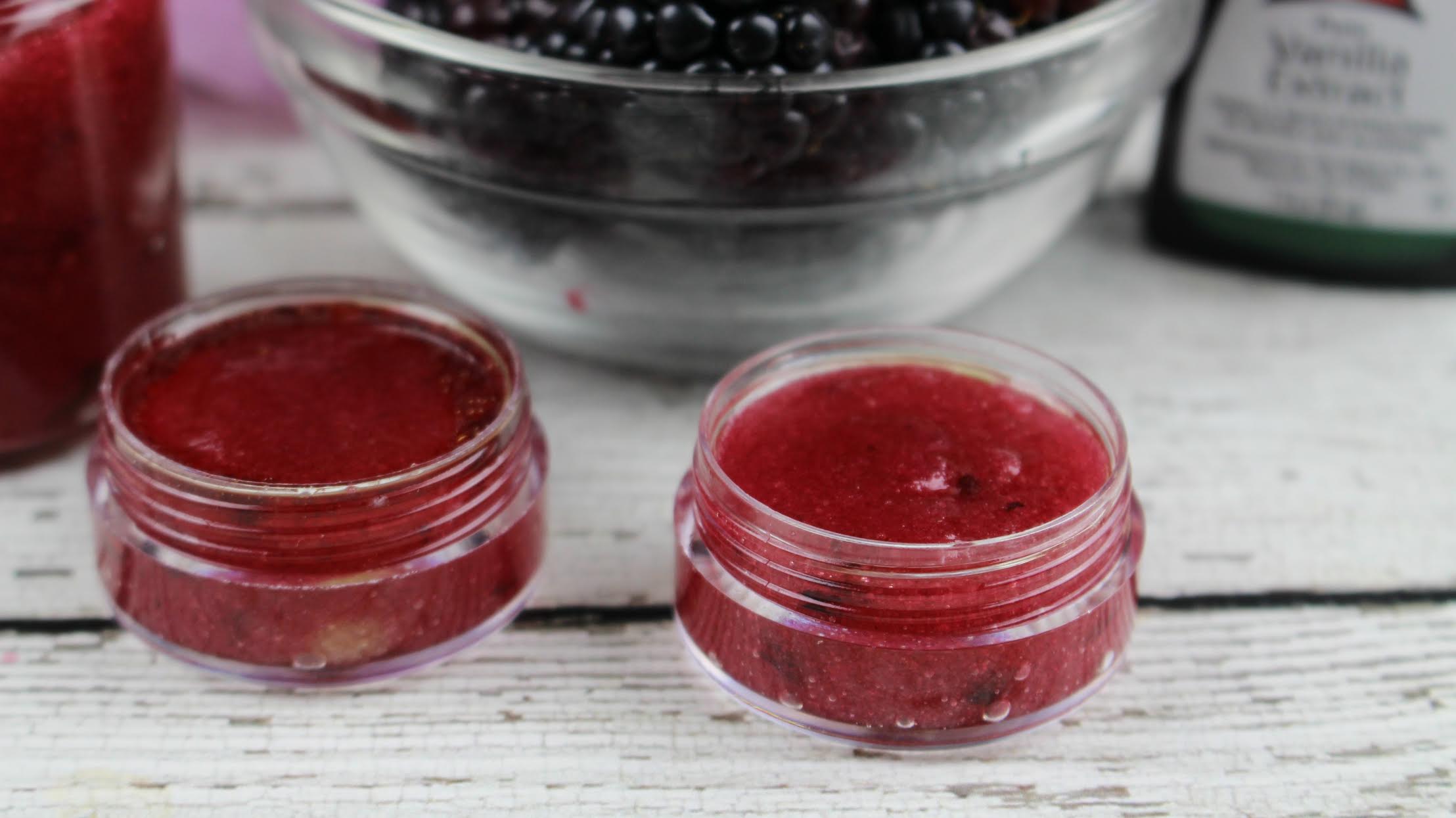 Blackberry Vanilla Sugar Lip Scrub 4