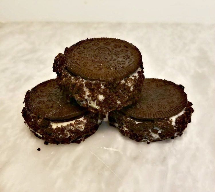 OREO Thins mini ice cream sandwiches OREO Thins make cookie time even better