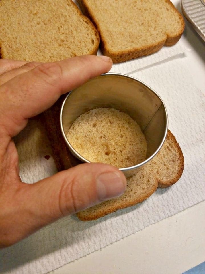 Mini Peanut Butter and Jelly Cups Recipe