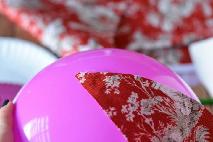 Easy DIY Giant Fabric Ornaments #WaverlyInspirations #InAWaverlyWorld