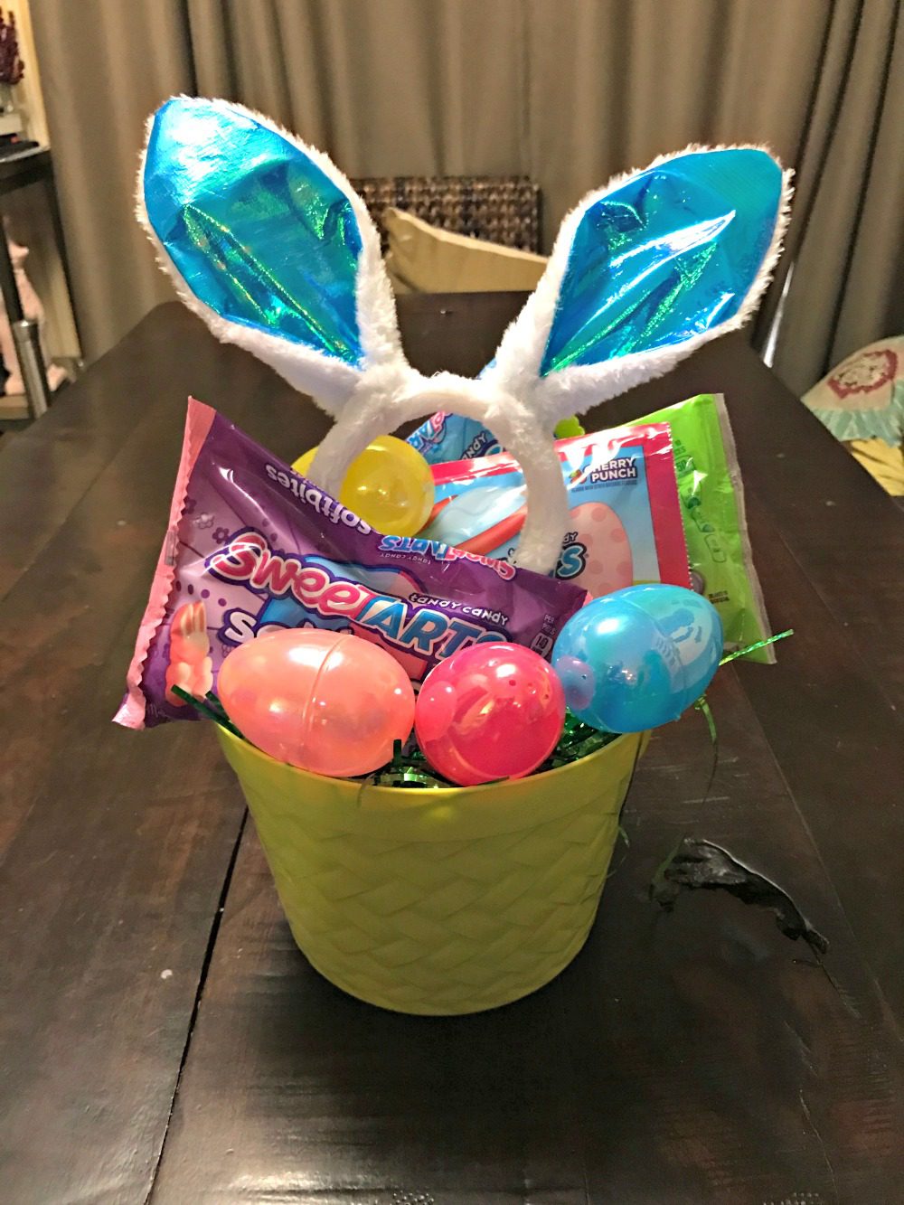 4 Tips for Creating the Perfect Easter Basket SweeTARTS Candy