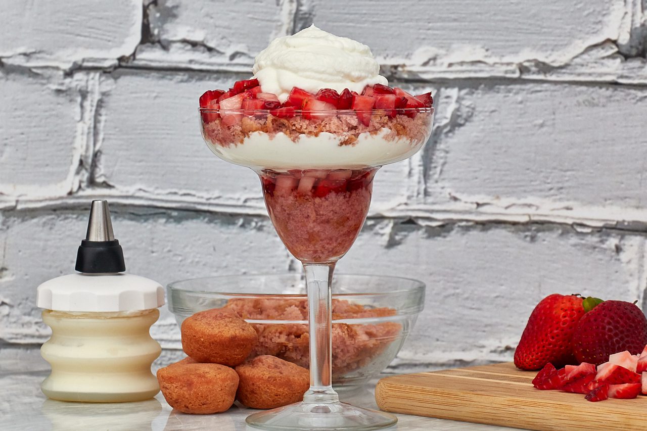 Entenmann’s Little Bites Strawberry Yogurt Muffins Parfait Recipe #LoveLittleBites