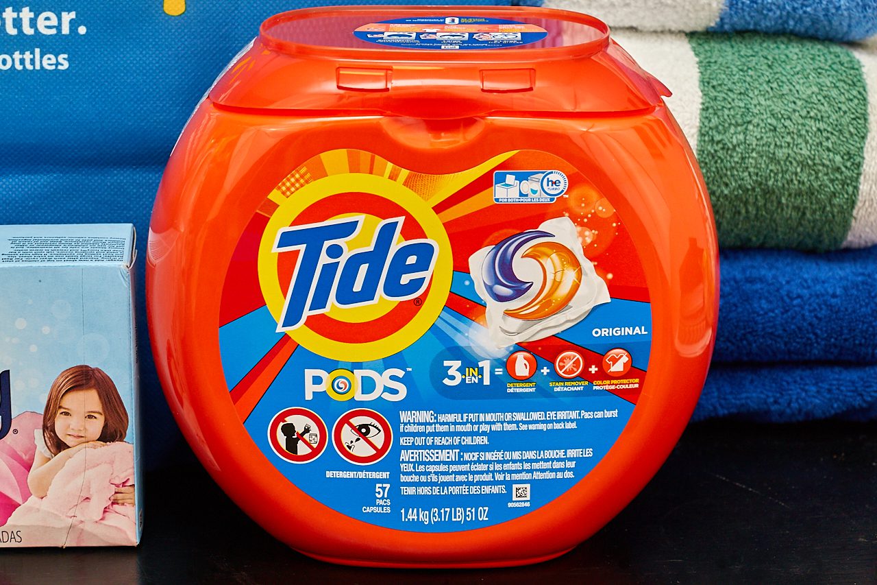 5 Ways to Make Laundry Easier Clean Clothing Tide Downy