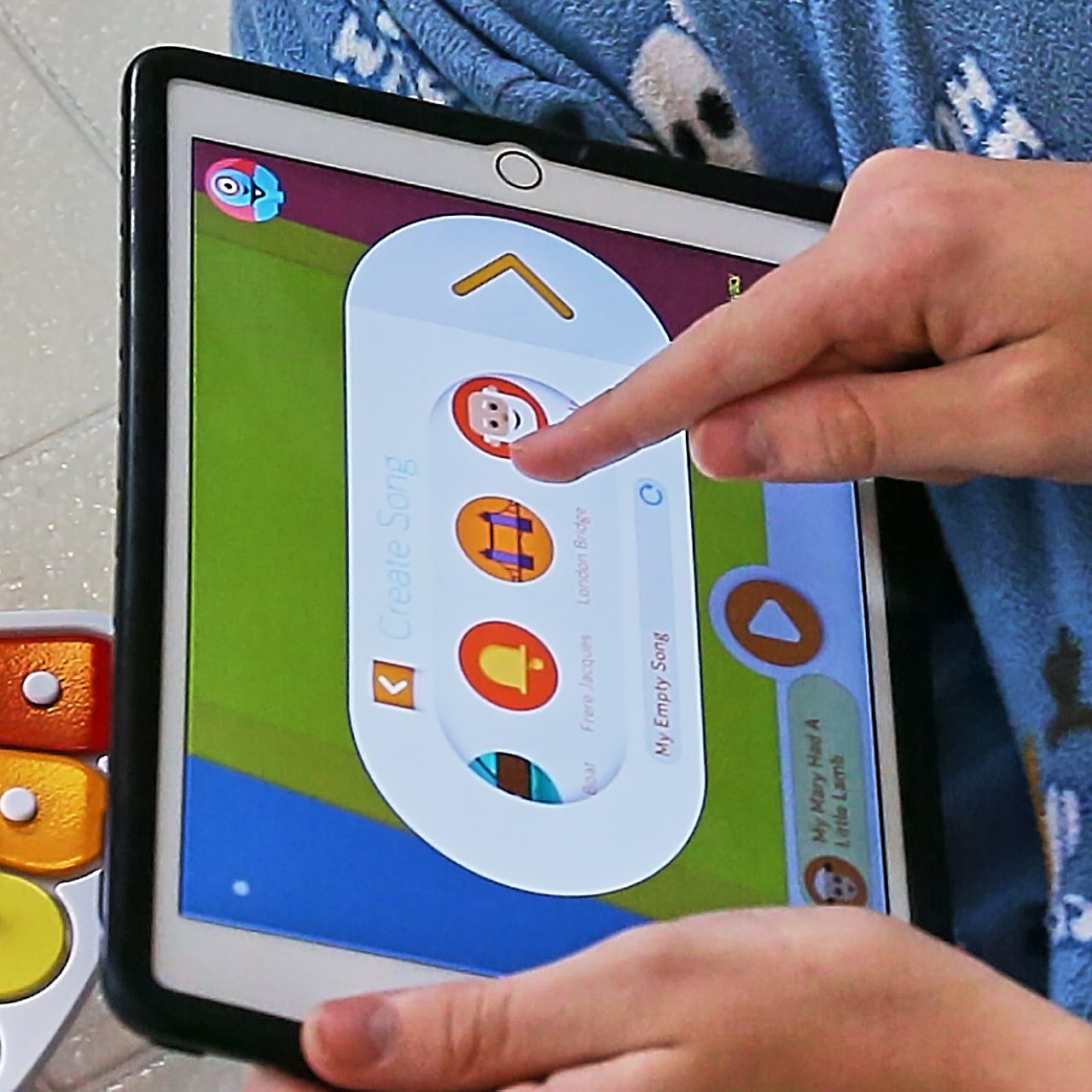 Dash STEM Learning Robot at Best Buy Programming Kids Robotics