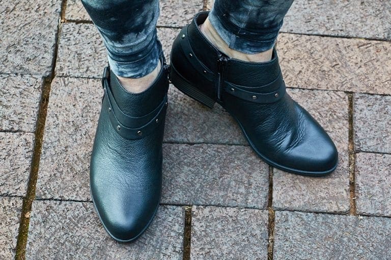 comfortable trendy shoes