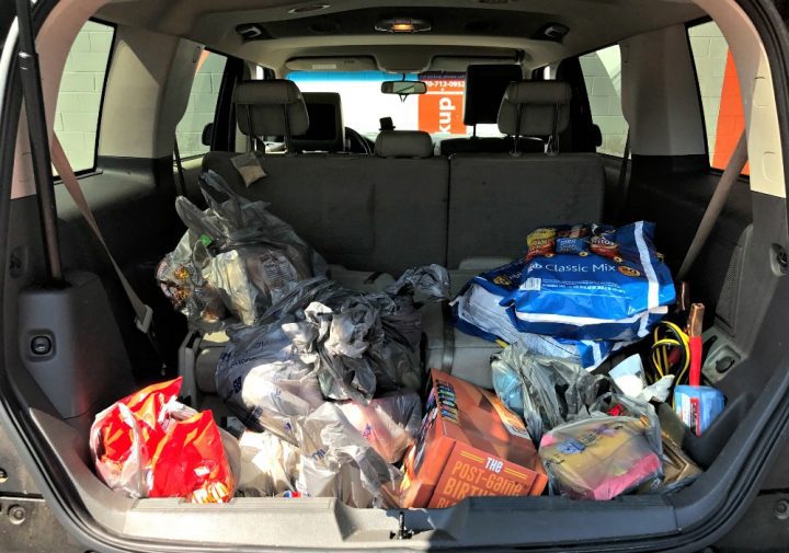 Walmart Grocery Gives Curbside Delivery Right to Your Car