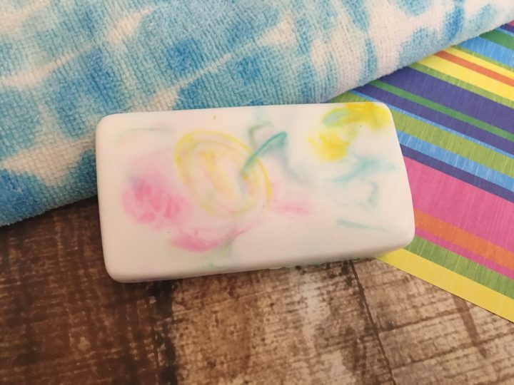 Easy DIY TieDye Soap Painted Craft Beauty Cleaning