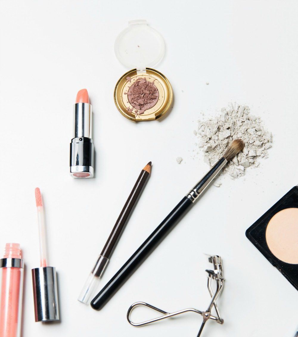 When to Throw Away Makeup Cosmetics Tricks Tips