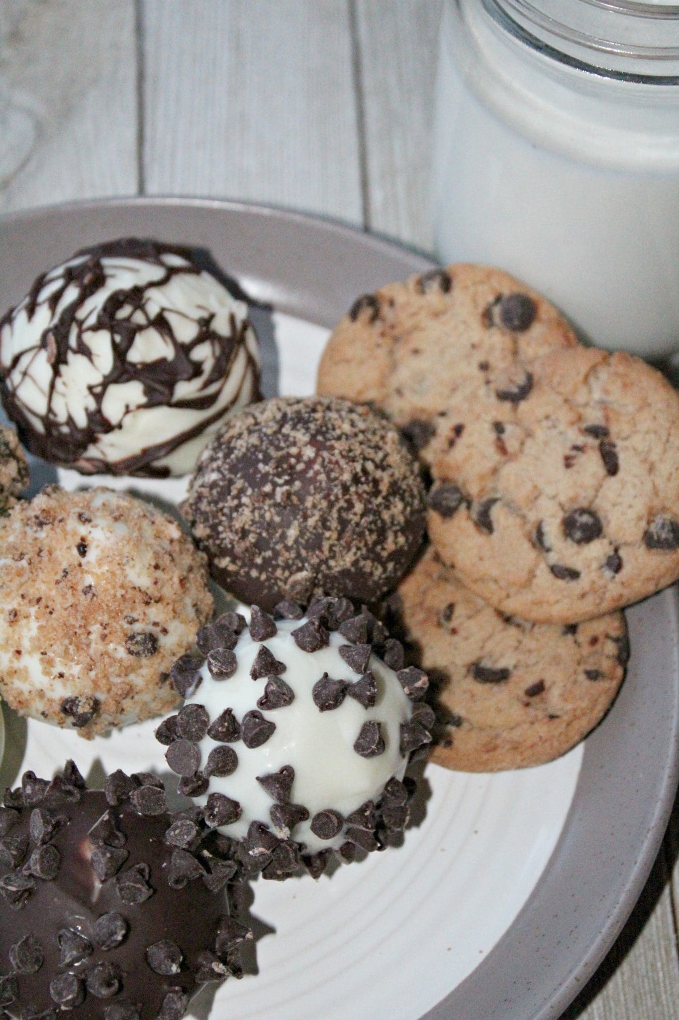 Cookies and Cream Cake Pop Balls Dessert Recipe Divine Lifestyle