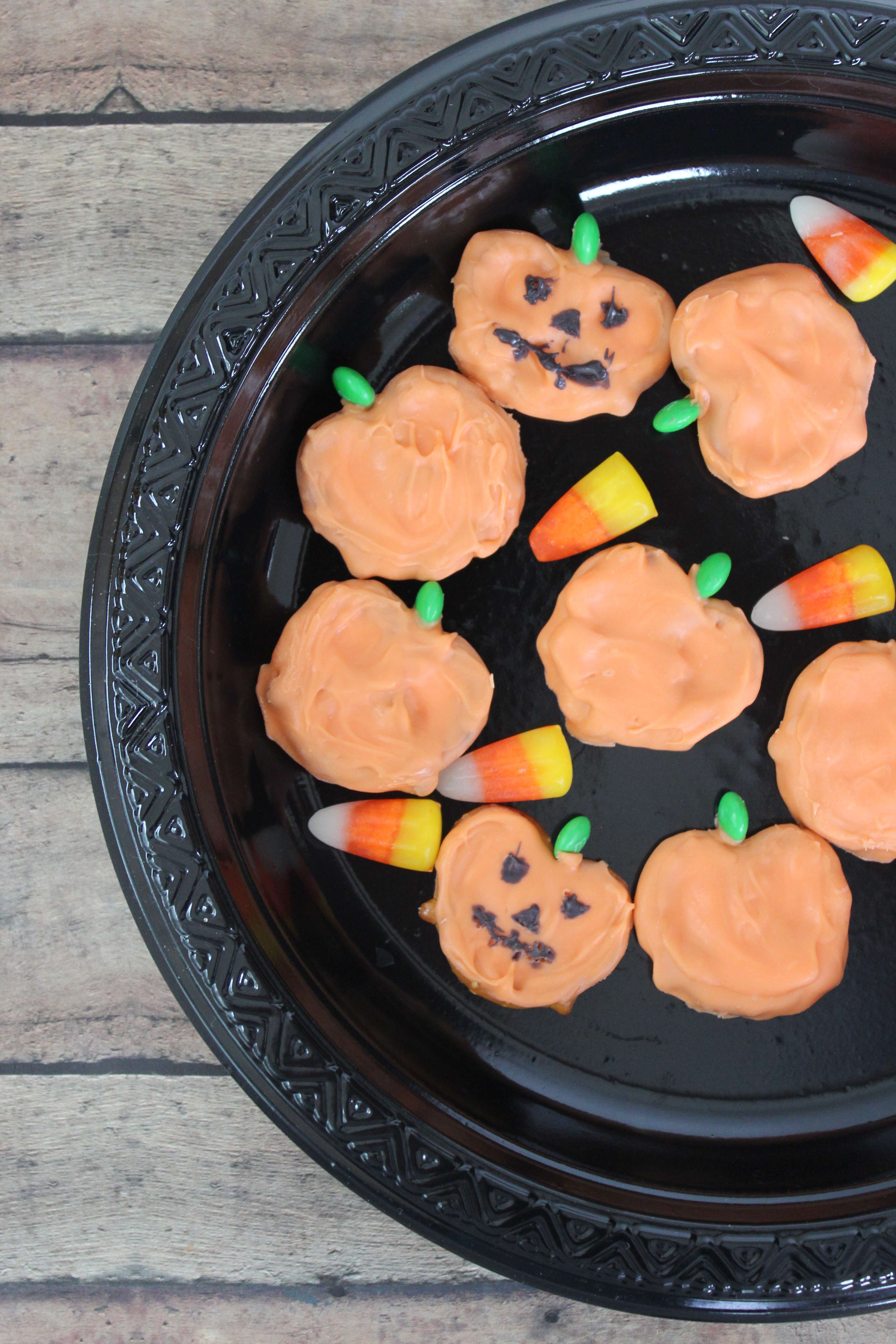 Pretzel Pumpkins