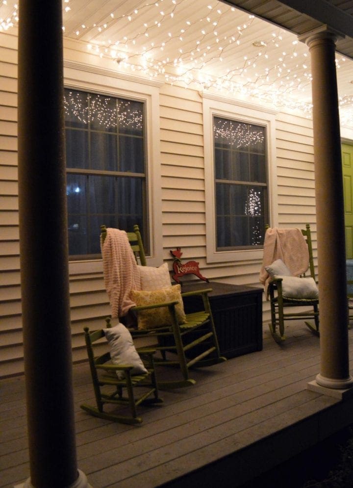 Gorgeous Twinking Holiday Porch Lights Tutorial