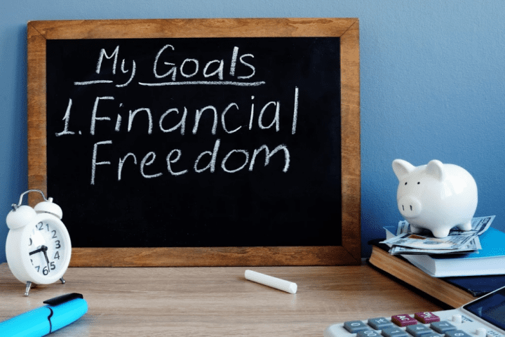 7 Ways to Make 2020 the Year to Take Control of My Finances My Goals Financial Freedom