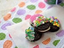 Easter White Chocolate Dipped OREOs