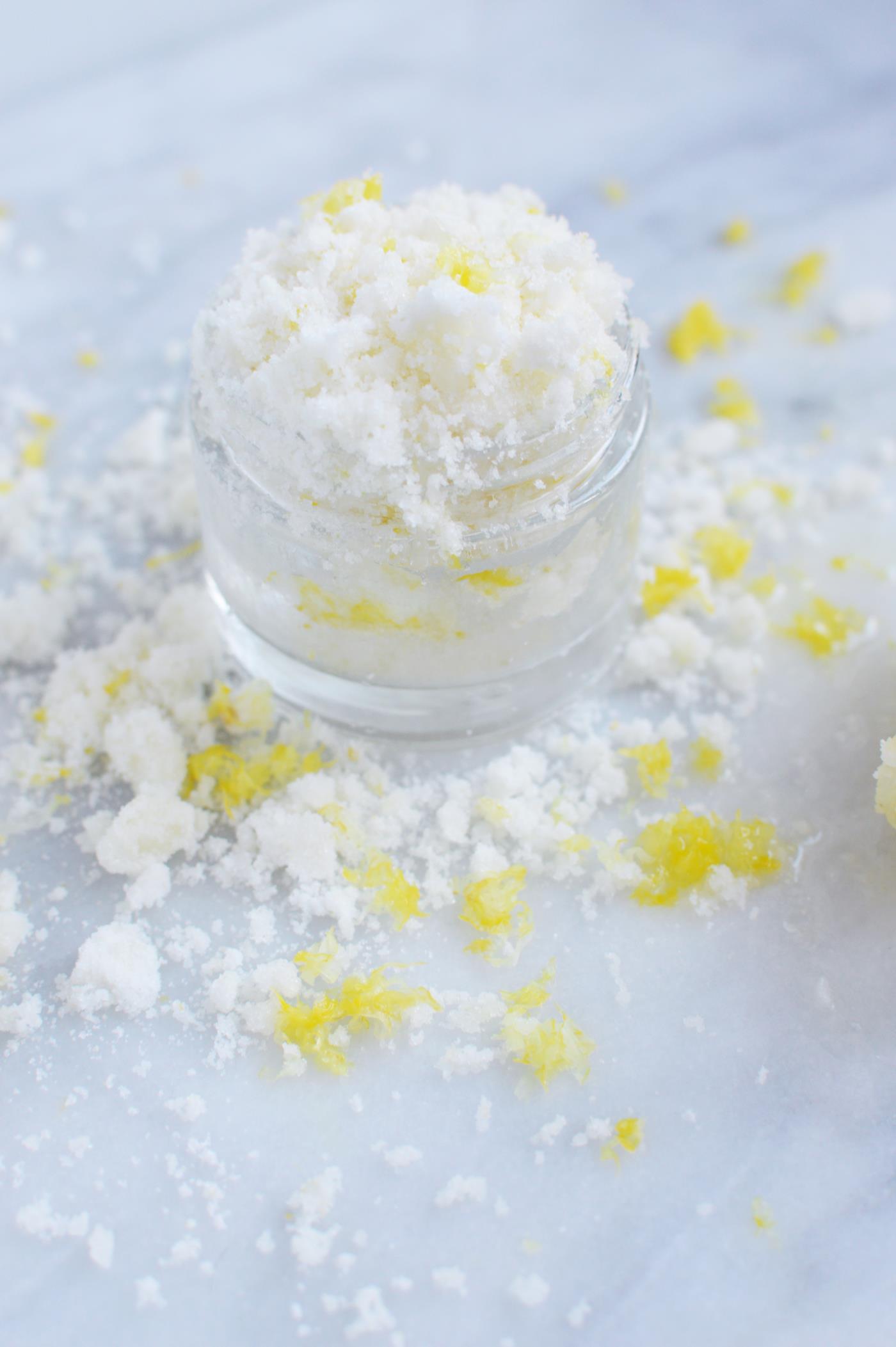 Lemon And Sugar Scrub For Dark Spots 5879