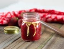 Quick Strawberry Syrup with Honey Recipe