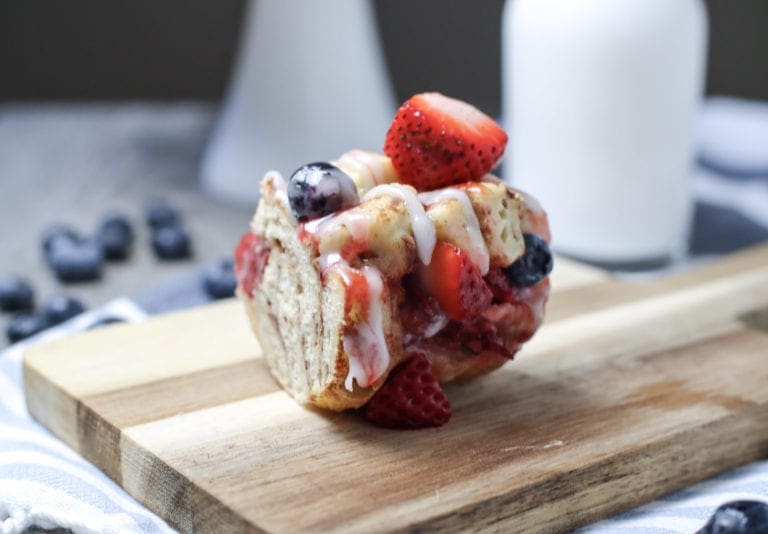 Berry Cinnamon Roll Monkey Bread Recipe