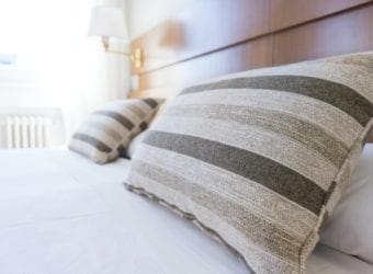 How to clean a stained mattress – A Simple Cleaning Guide