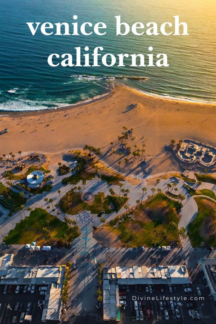 Best Boardwalks in California: Venice Beach Boardwalk Shops