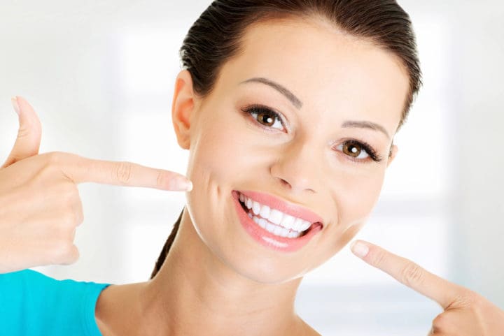 How To Get a Whiter Smile fast way to whiten teeth