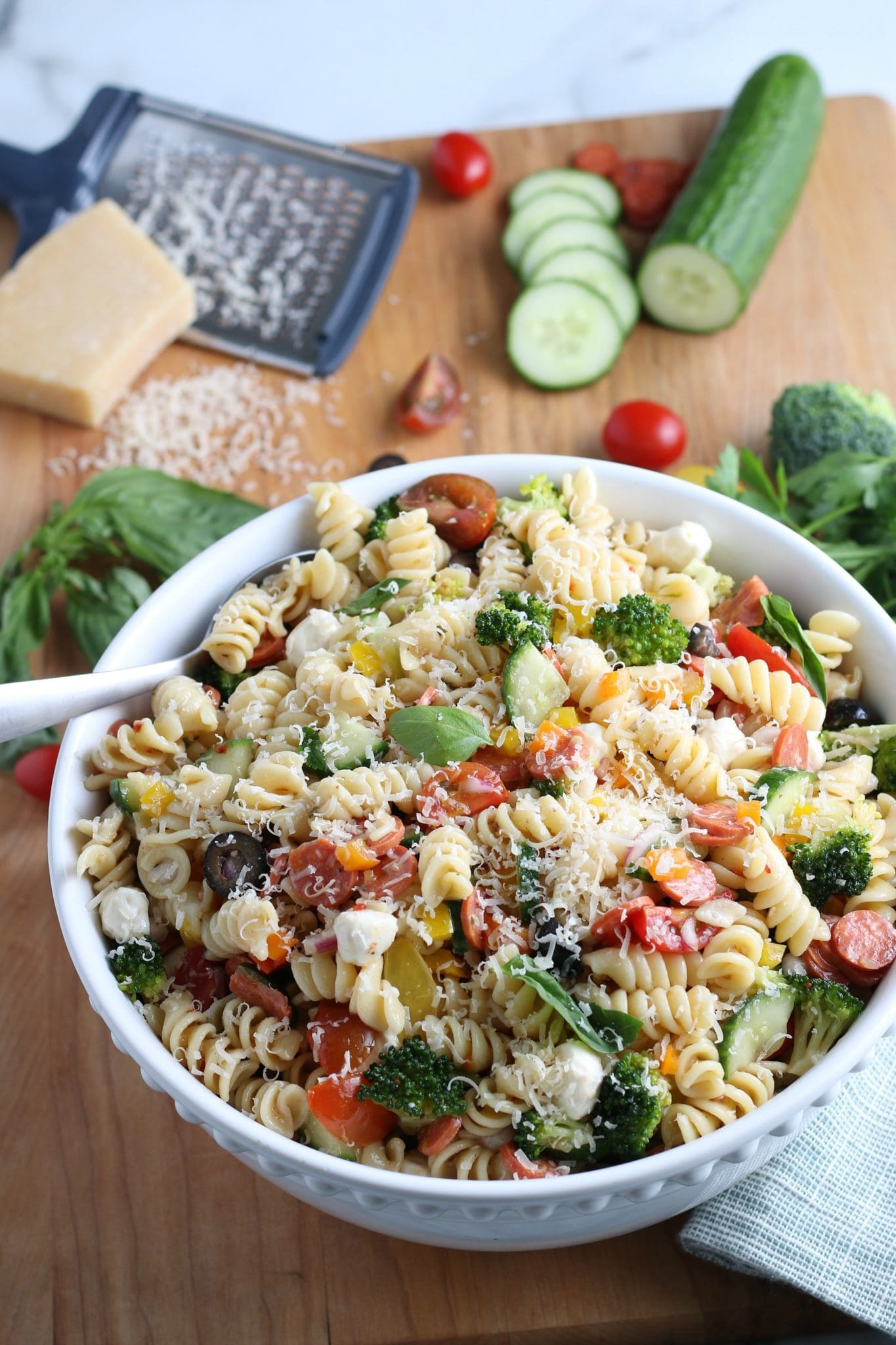 Easy Zesty Italian Pasta Salad with Pepperoni