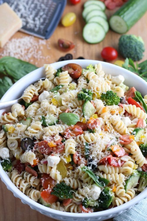 Easy Zesty Italian Pasta Salad with Pepperoni