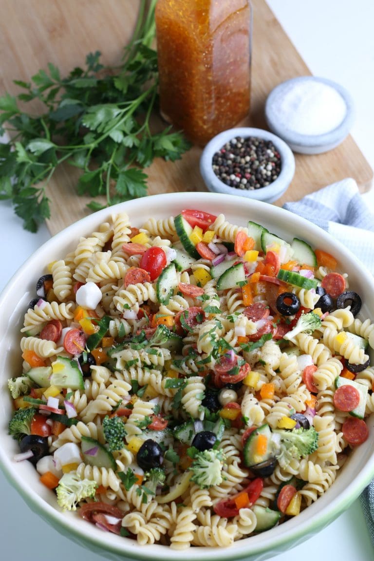 Easy Zesty Italian Pasta Salad with Pepperoni