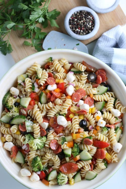 Easy Zesty Italian Pasta Salad with Pepperoni