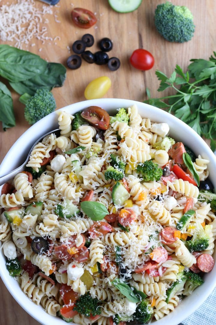 pasta salad with zesty italian dressing and pepperoni