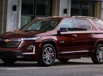 Midsize SUV 3 Rows: 2023 Chevy Traverse Black Cherry High Country Edition Review