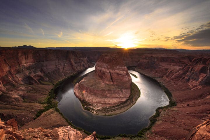 Best Family Vacations in USA Sunset over the Horseshoe bend