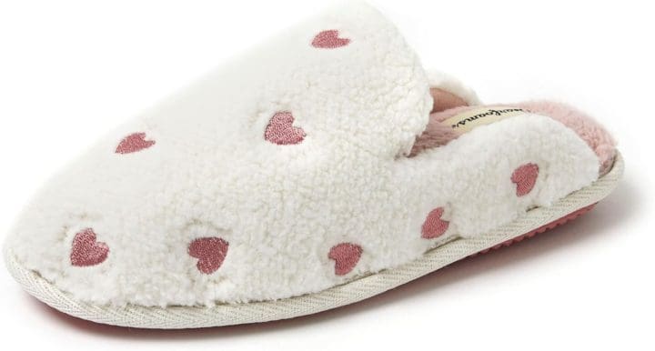 Valentines Gifts for Teens Dearfoams Pink Fuzzy Heart Valentines Slippers
