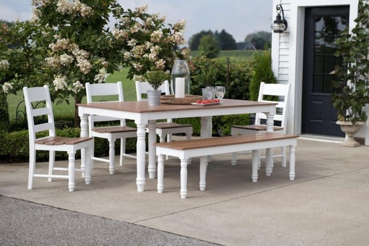 Creating an Outdoor Dining Space for Summer