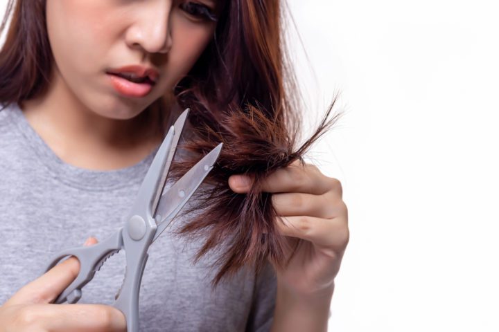 What Causes Hair Breakage?