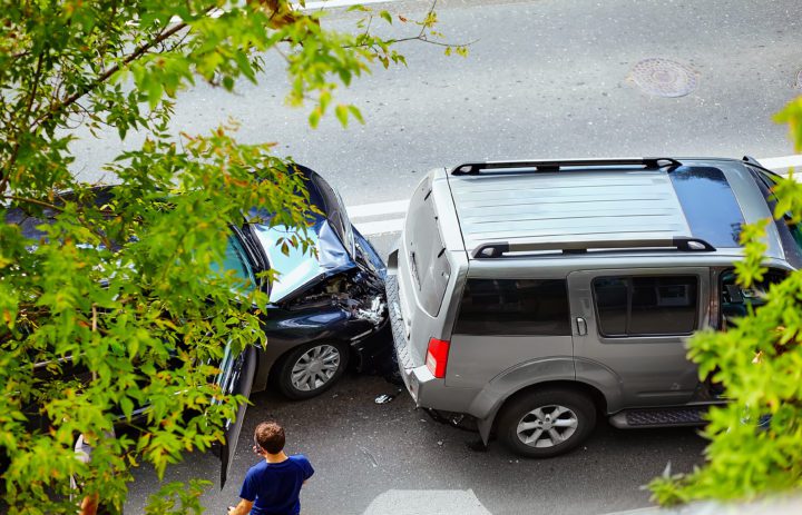 How to Handle a Multi-Vehicle Collision: Legal and Insurance Tips