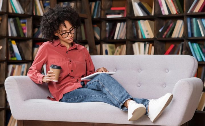 Why More People Build Personal E-Libraries