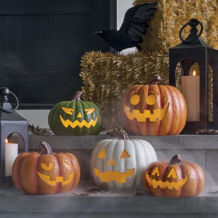 Cute Halloween Front Porches GrandinRoad Glowing Jack O Lanterns